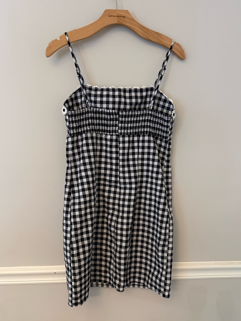 Forever 21 black & white gingham floral detail at chest summer short dress. L - Picture 2 of 7